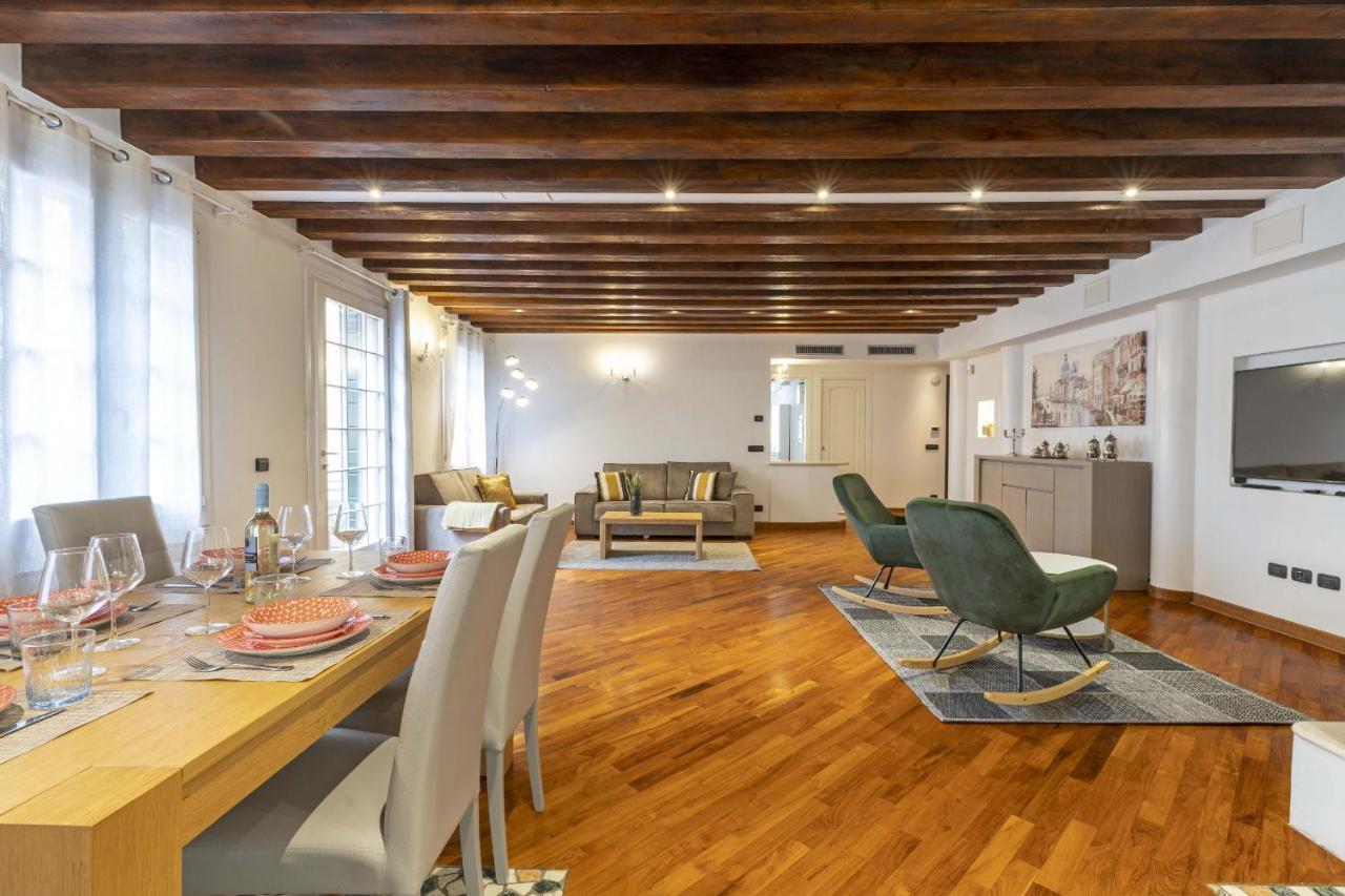 Tolentini Canal View & Terrace By Wonderful Italy Venesia Bagian luar foto